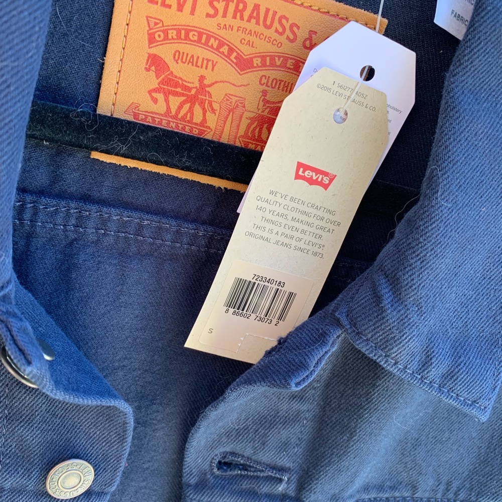 Levi’s Navy Blue Denim Jacket sz S brand new
